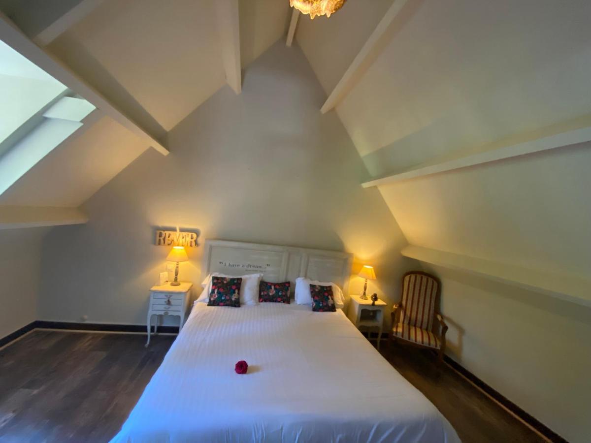 Les Moulins Du Duc Ecolodge Moelan sur Mer Bagian luar foto